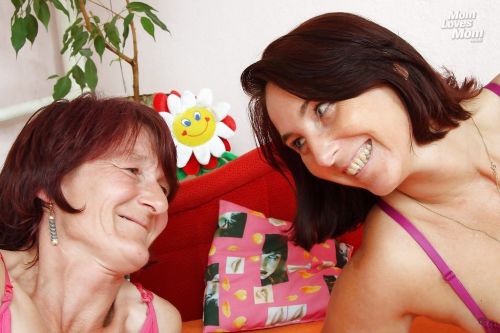 Salacious mature lady has some lesbian fun with lecherous granny